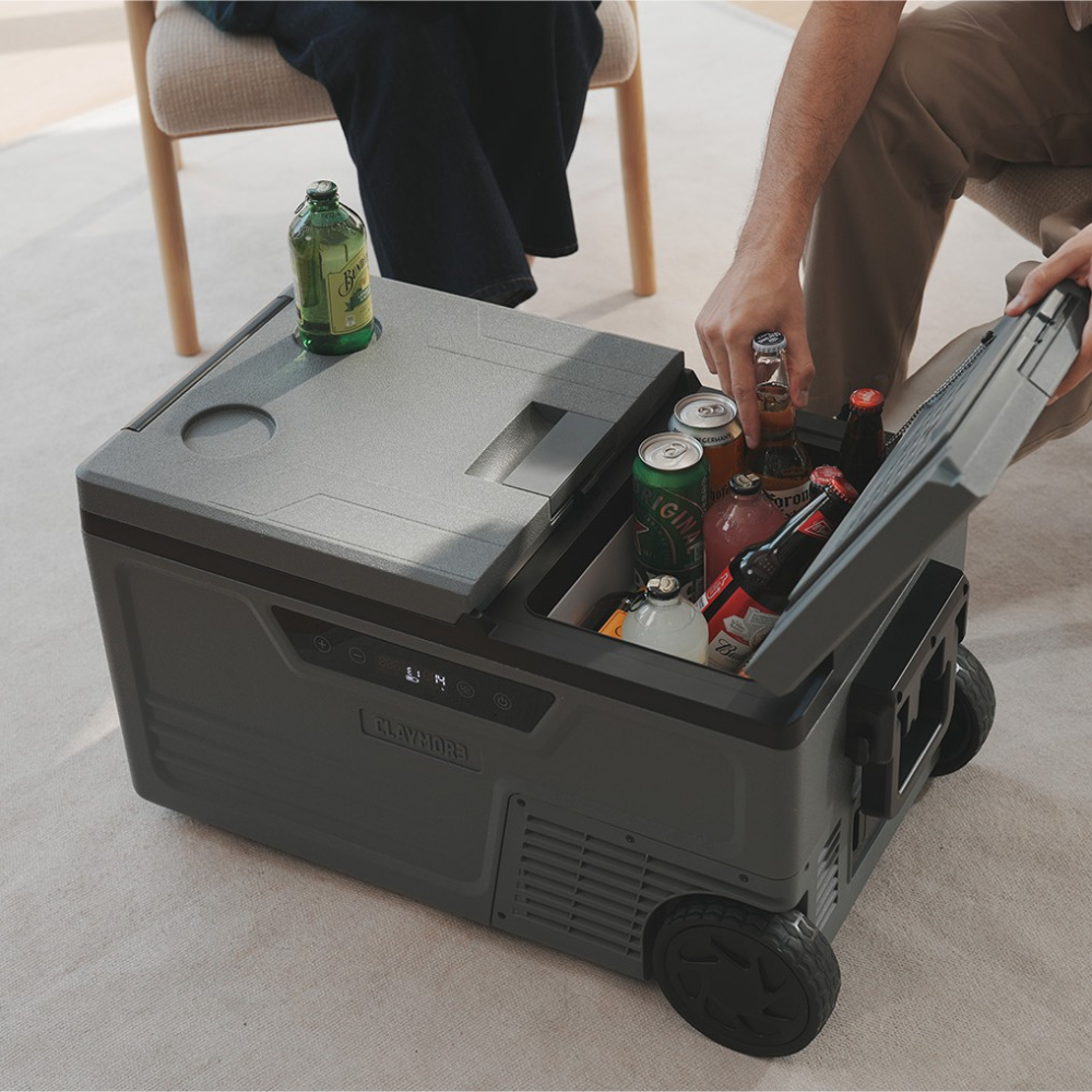 【夏季降溫特惠組合】35L車載行動冰箱+V1040風扇(黑)